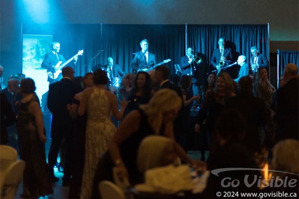 SOS Medical Foundation Gala 2024 Raisies 300K